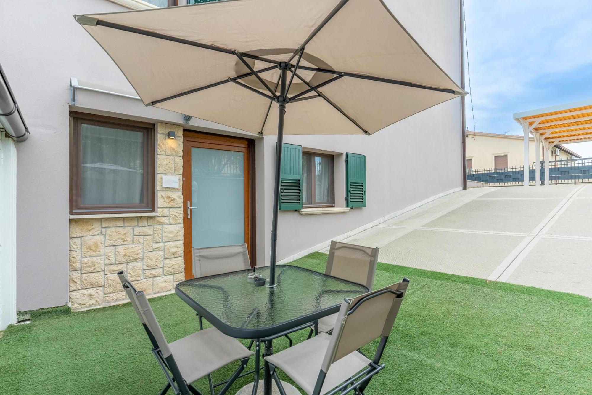 -Free Pool And Parking- Garda House Apartments Castelnuovo del Garda Kültér fotó