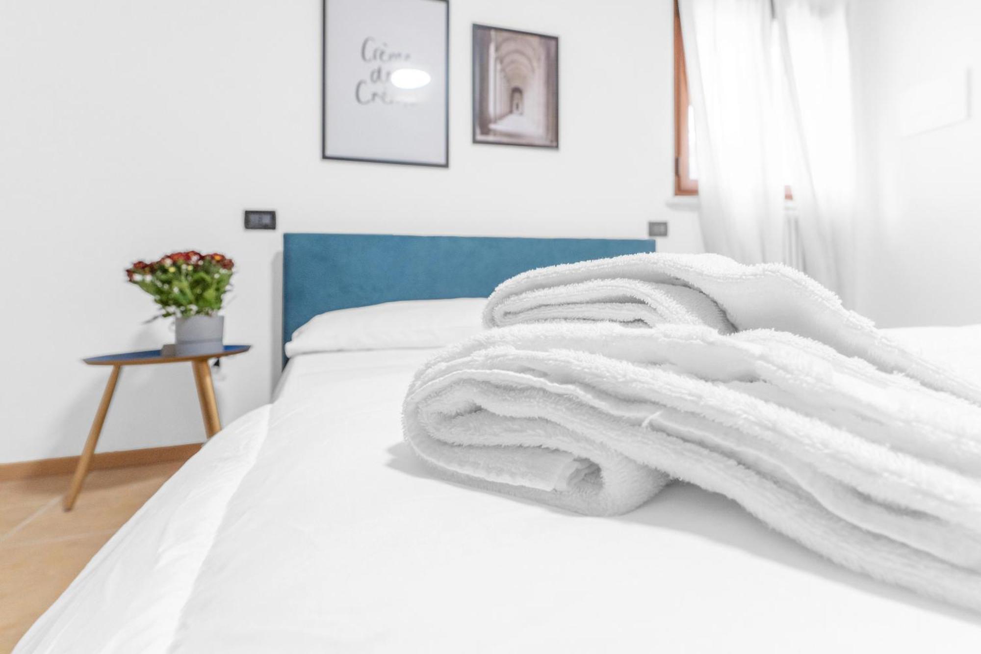 -Free Pool And Parking- Garda House Apartments Castelnuovo del Garda Kültér fotó