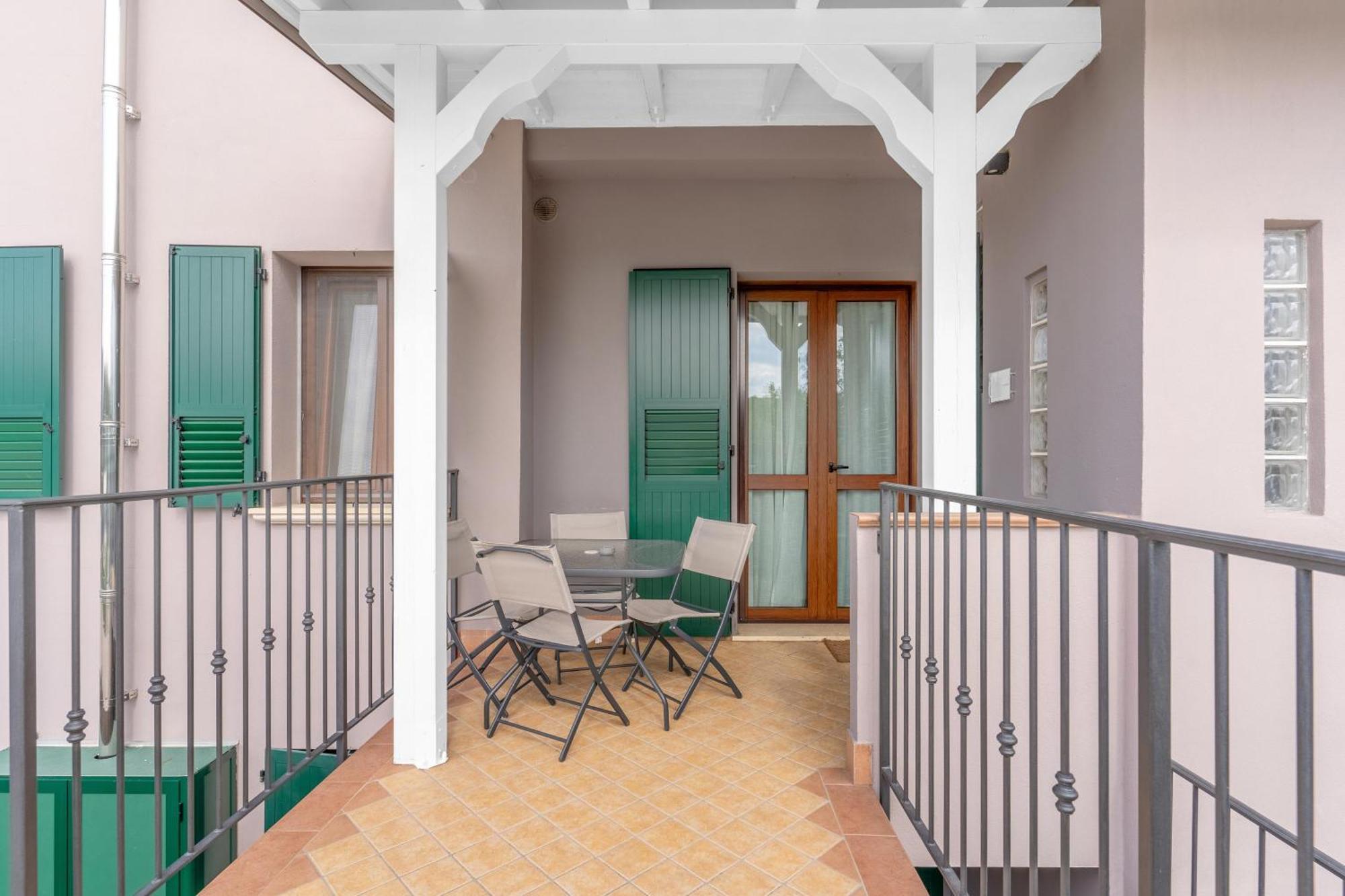 -Free Pool And Parking- Garda House Apartments Castelnuovo del Garda Kültér fotó