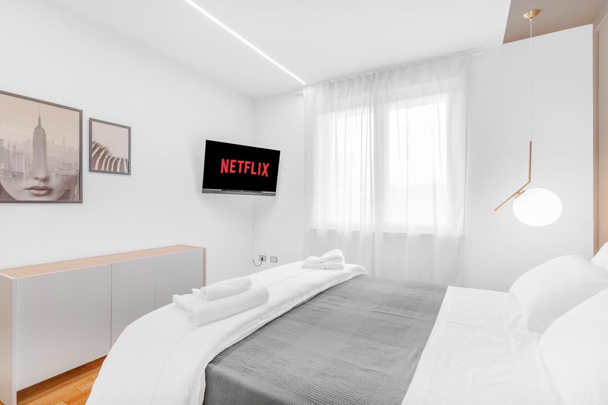 -Free Pool And Parking- Garda House Apartments Castelnuovo del Garda Kültér fotó