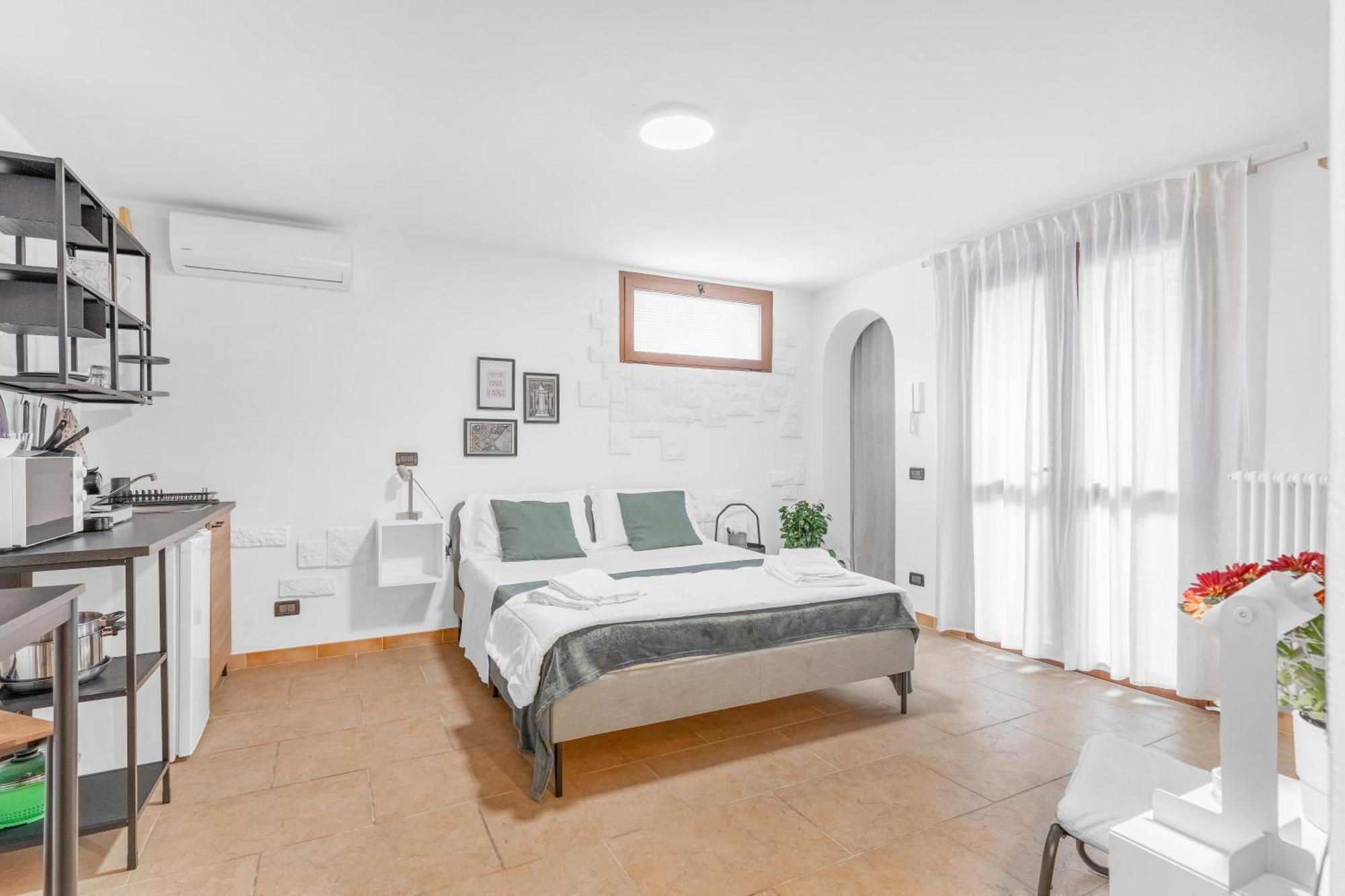 -Free Pool And Parking- Garda House Apartments Castelnuovo del Garda Kültér fotó