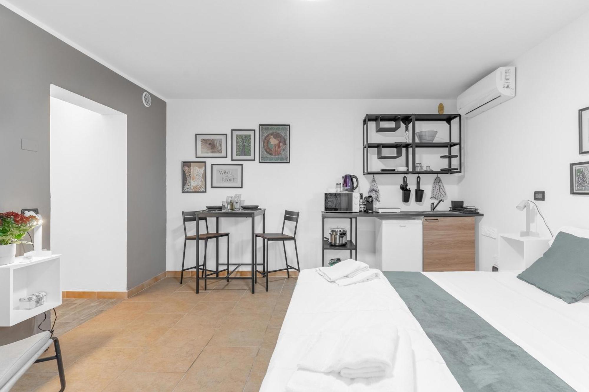 -Free Pool And Parking- Garda House Apartments Castelnuovo del Garda Kültér fotó